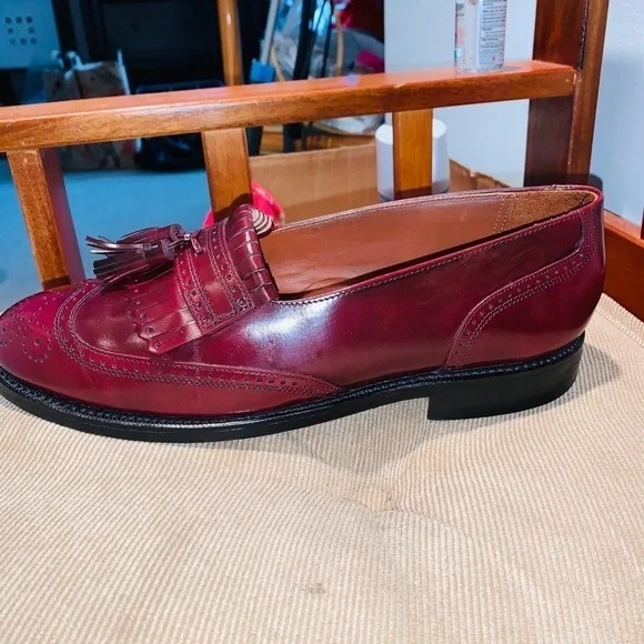 Bostonian Wing Tip Tasseled Brogue Loafers. - Picture 5 of 11